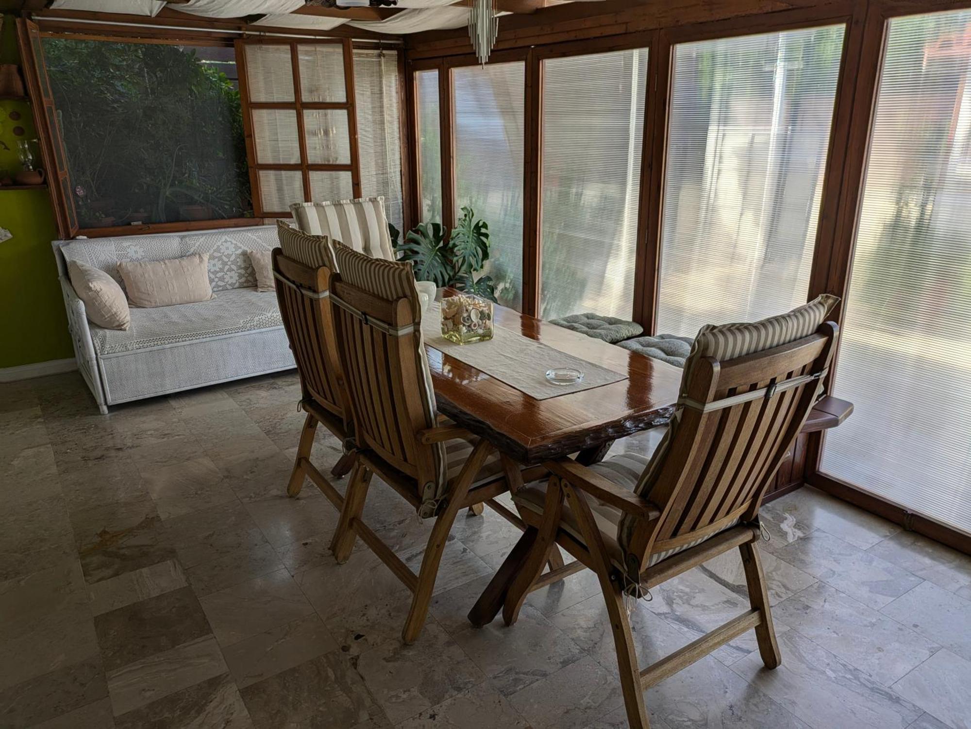 Sea View Roof Garden Apartment