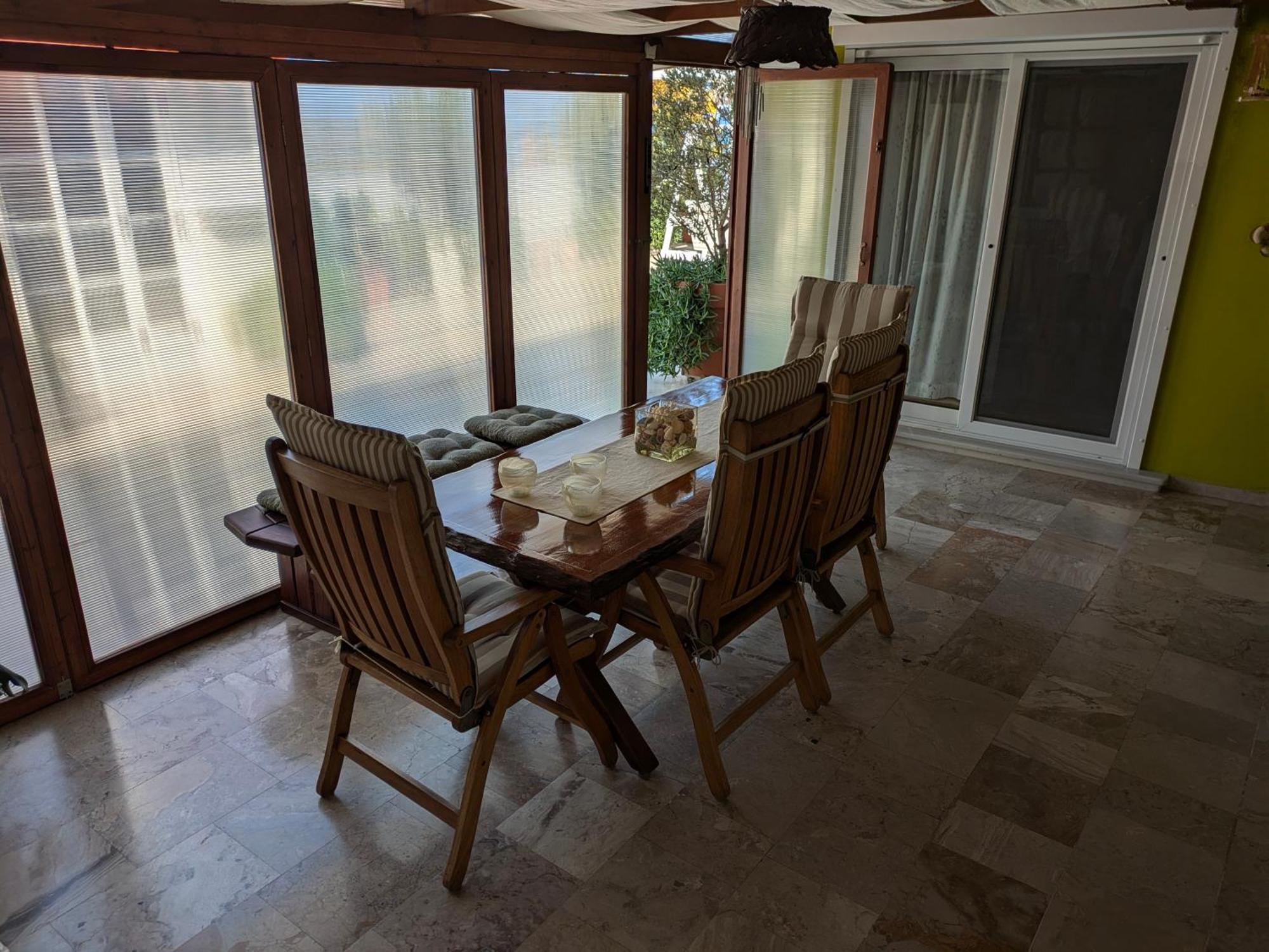 Sea View Roof Garden Apartment *